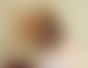 00569_UnderDesk